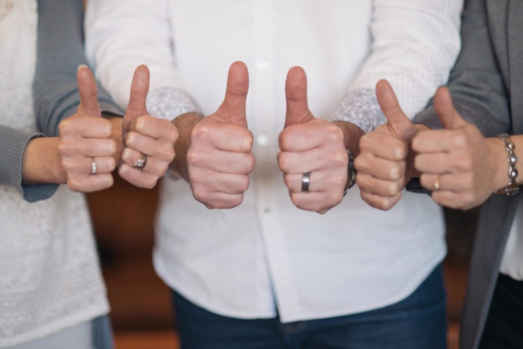 thumbs-up-line